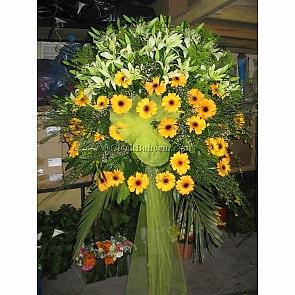 Gerbera Lilyum Çiçekleri İle Hazırlanmış Düğün Nişan Açiliş Ferforje Çiçekleri