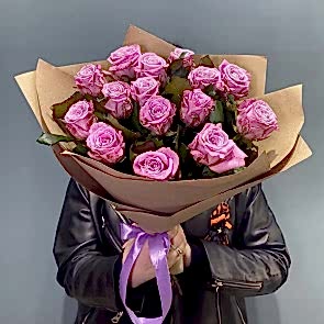 Leylay Rose Bouquet – 15 Stems